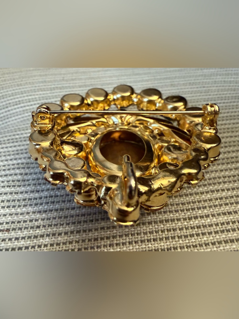 Juliana Heliotrope  Green Topaz Gold tone Rhinestone Brooch Book piece Verified - Picture 10 of 13
